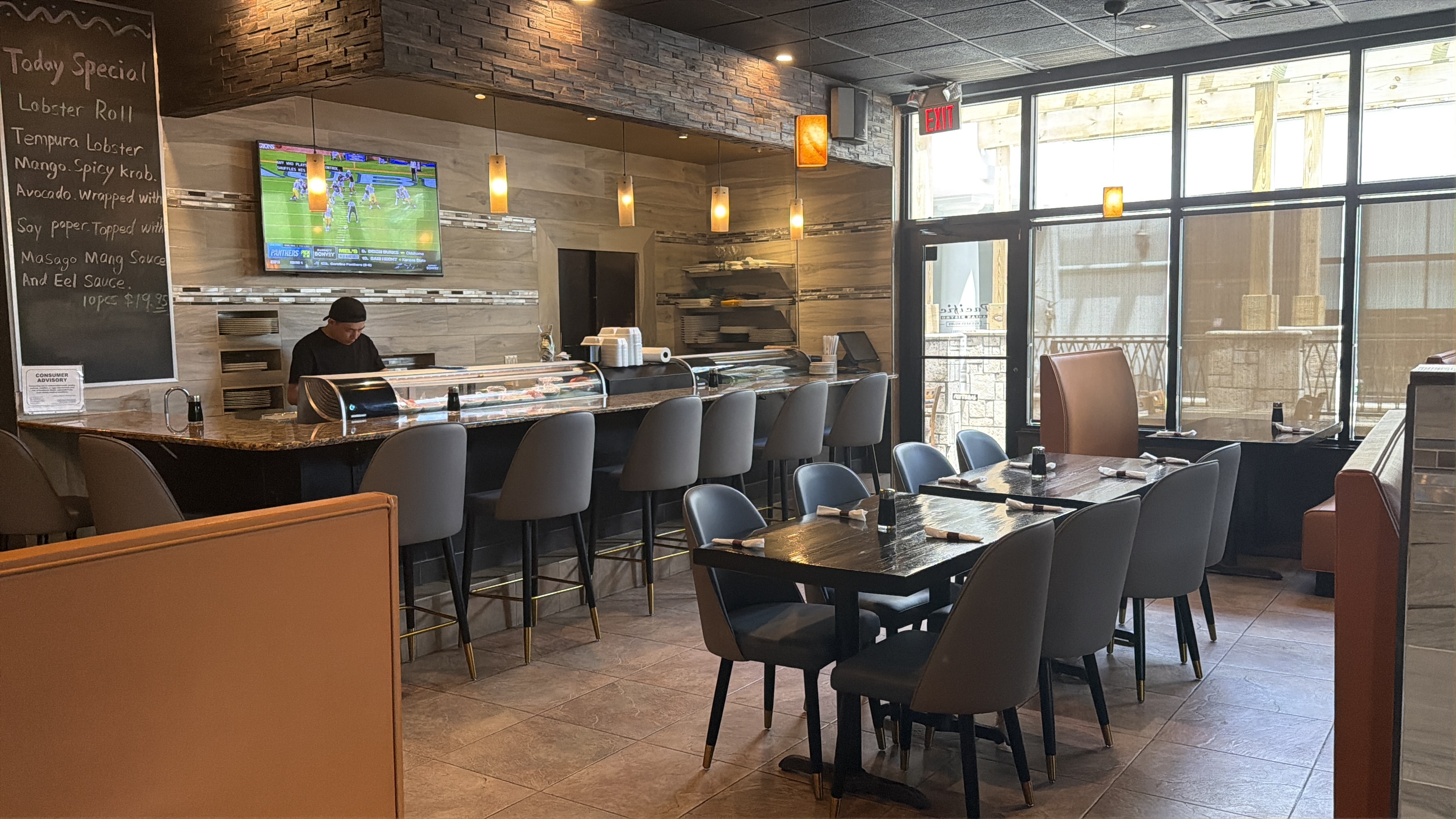 Dining room with sushi bar